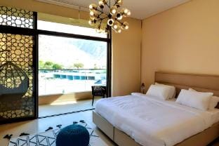 valley & mountain view Villa Villa in Muscat Governorate, Oman