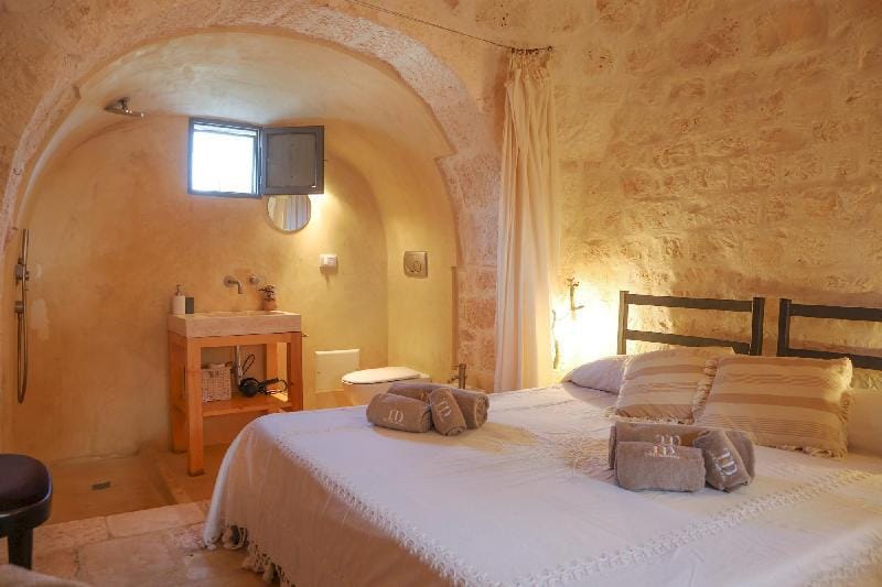 TD Trulli Terralta Panoramic Pool Over Countryside Apartment in Apulia