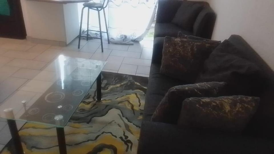 Centrally Located Apartment in Sandton