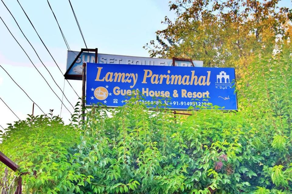 Amazing Stay in Srinagar. 5 mins from Dal Lake. Vacation rental in India