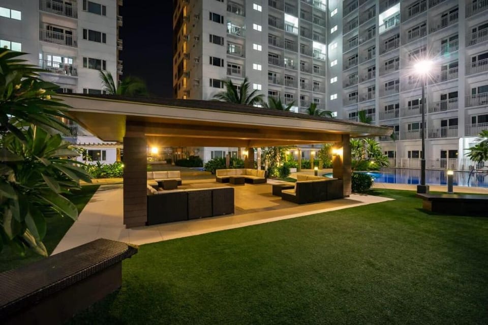 Jorgia Suite by YourNest @ Shore (Wi-fi + Netflix) Apartment in Pasay