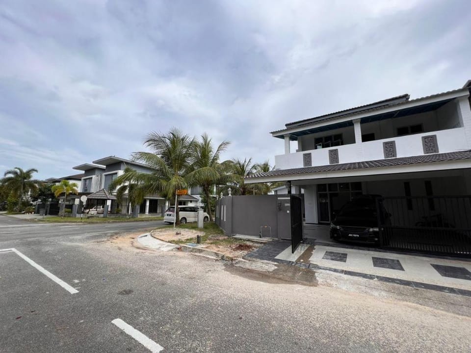 HOMESTAY FAMILIA Vacation rental in Johor