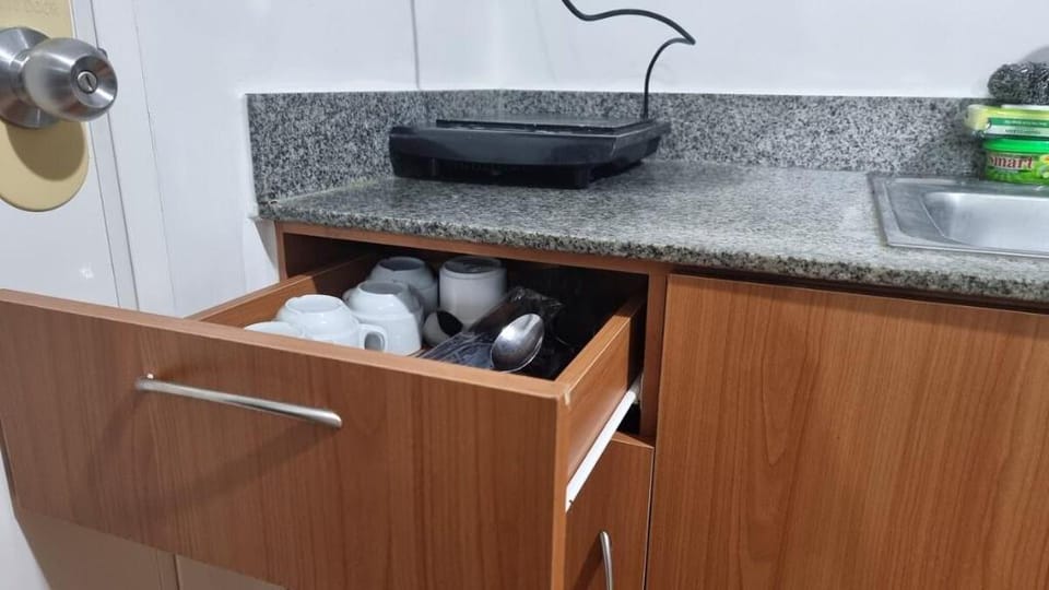Affordable 2BR Condo - Unli Netflix, Wifi & Pool Vacation rental in Davao City