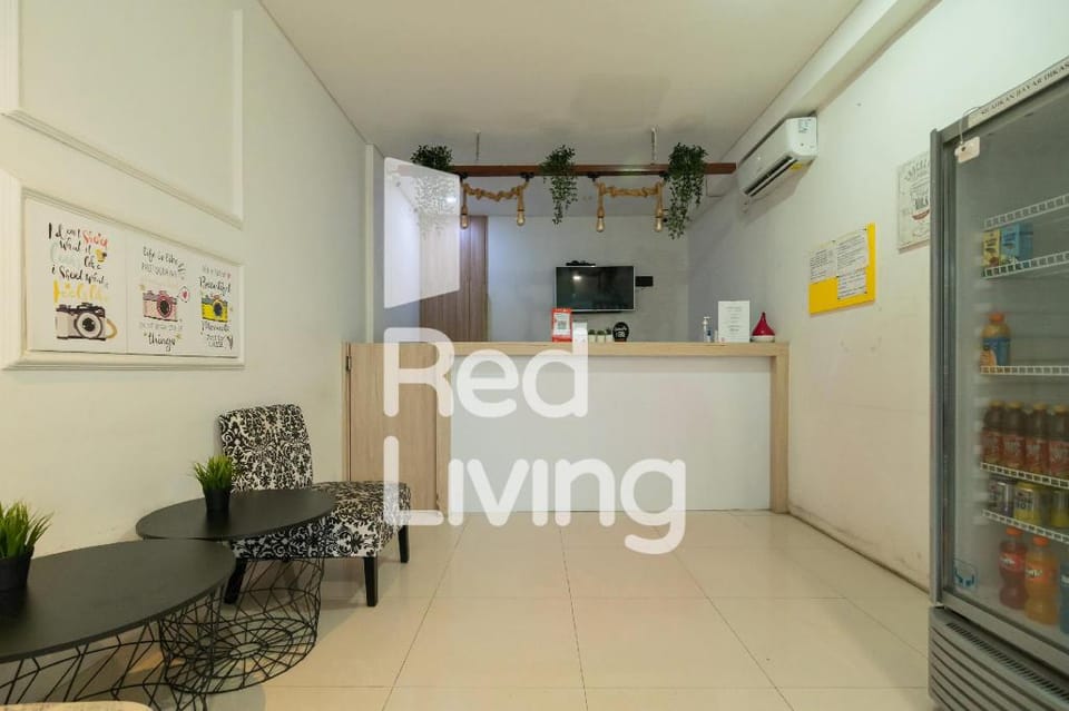 RedLiving Apartemen Sentul Tower - Skyland Hotel in West Java