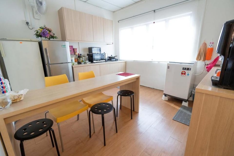 Aimelia guest house by Gtraveler(A2)(Share Toilet) Vacation rental in Petaling Jaya