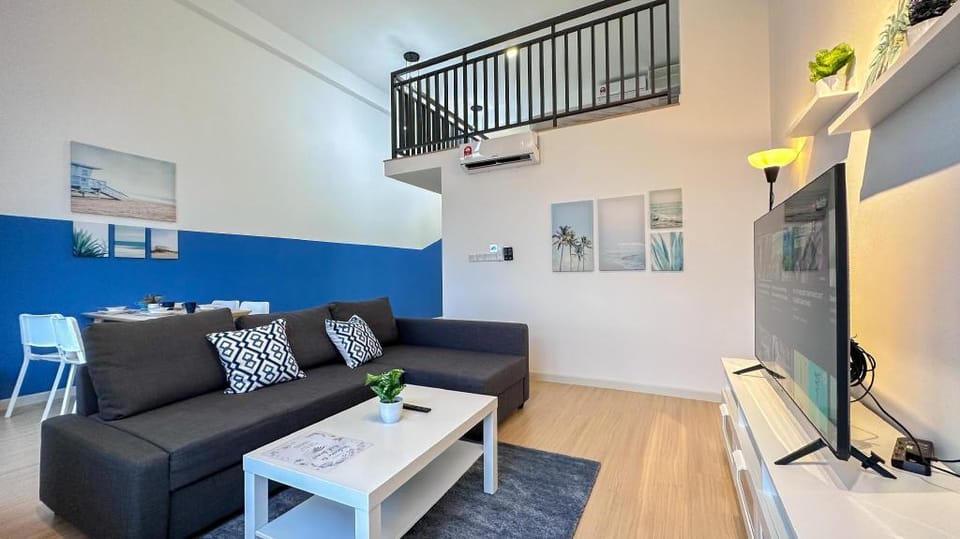 The Burger Slidehouse & Rock Climbing | 6 Pax  Apartment in Johor