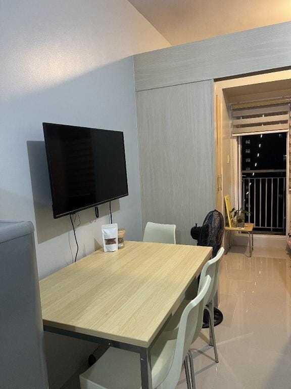 Stylish 1BR Condo Unit Apartment in Quezon City