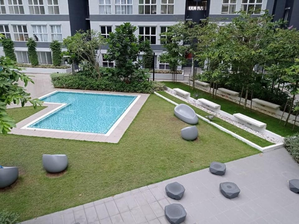 Cozyhome ColourBlock Homestay Kajang & Android TV Vacation rental in Negeri Sembilan, Malaysia