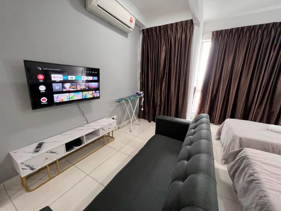 Jom La@ De Centrum Studio Pool View 2 Bangi Kajang Apartment in Negeri Sembilan, Malaysia
