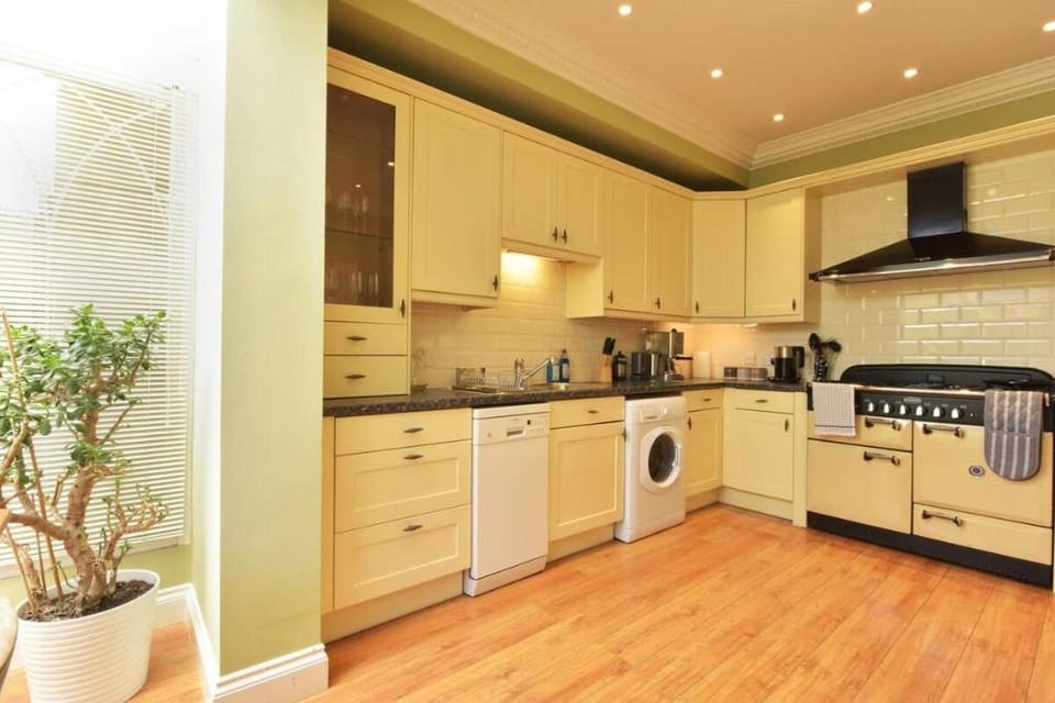 Bellevue - renovated Victorian town house near the Vacation rental in Ramsgate