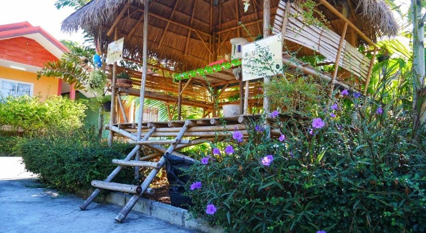 อวบอิ๋มรีสอร์ท ที่พักภูกระดึง Inn in Laos