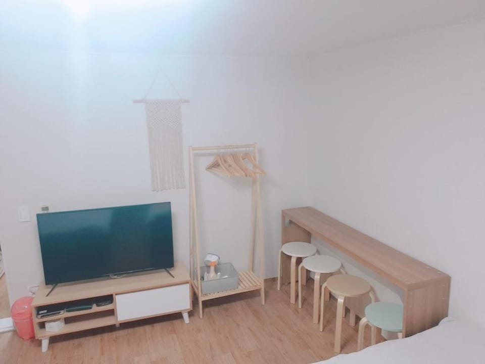 sangsu stn, 2 bed rooms, 3 beds, 1st floor [7]-4 Villa in Seoul