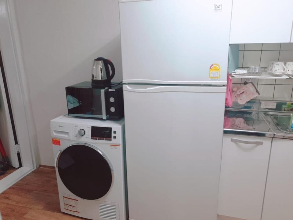 sangsu stn, 2 bed rooms, 3 beds, 1st floor [7]-4 Villa in Seoul