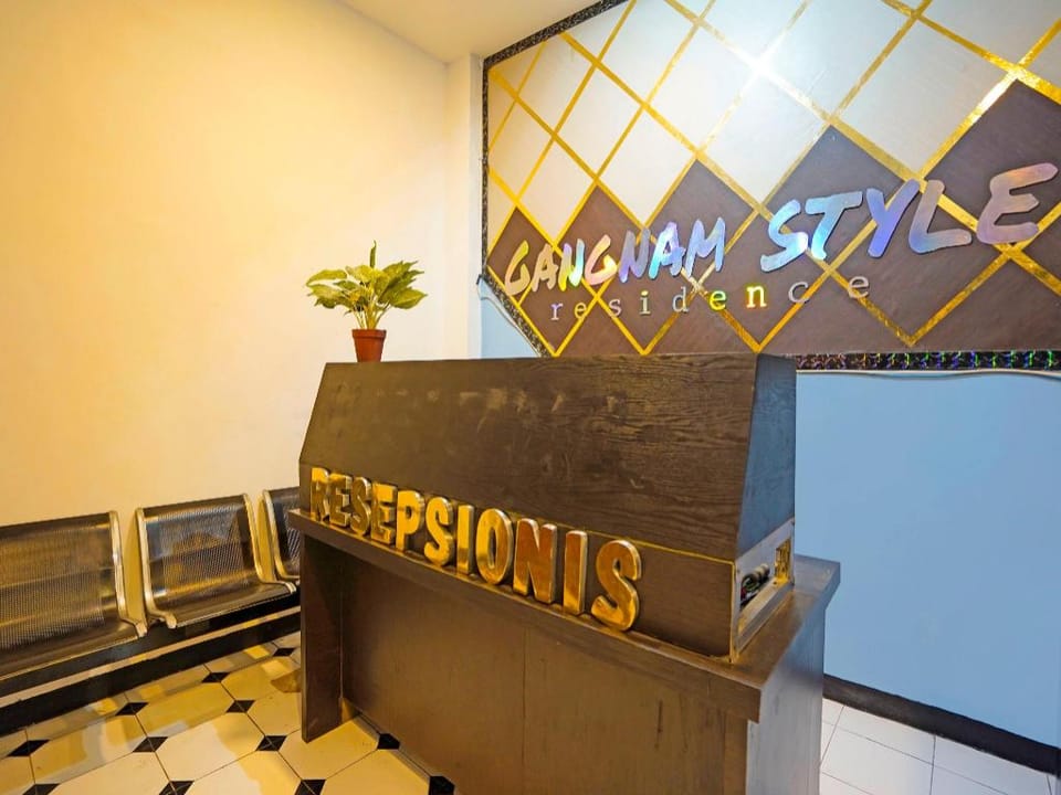 OYO Life 91867 Gangnam Style Kutai Hotel in Surabaya