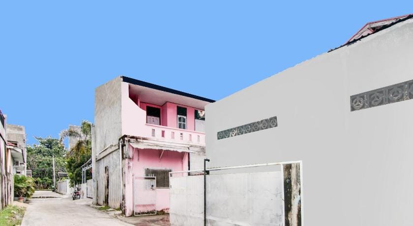 Hotel O Raja Homestay Syariah Hotel in West Sumatra, Indonesia