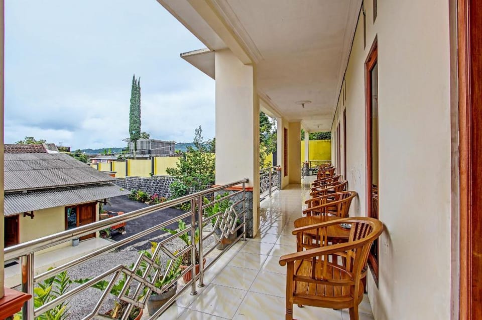 SPOT ON 91850 Hotel Citra Indah Hotel in East Java
