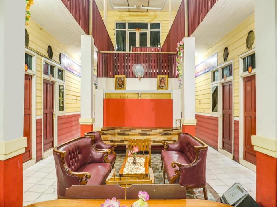 Hotel O Anggrek Daqu Syariah Kapuas Hotel in Indonesia