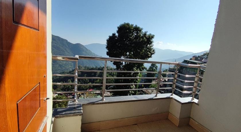 Hotel La Casa Bed and Breakfast in West Bengal