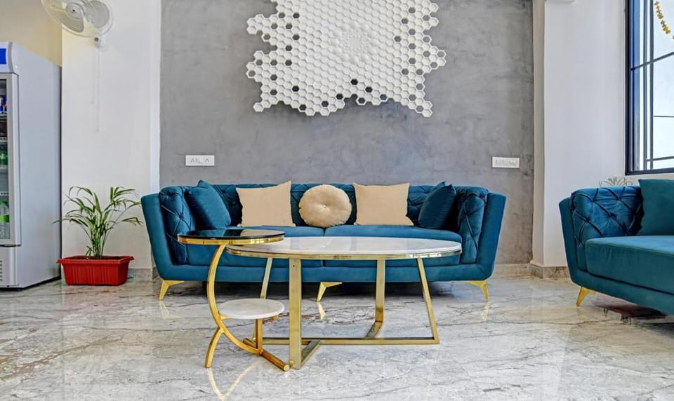 Itsy Hotels Phoenix Hotel in India