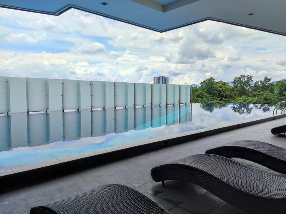 Urban Modern Apt @ Majestic Condo by 21 Homestay Vacation rental in Ipoh