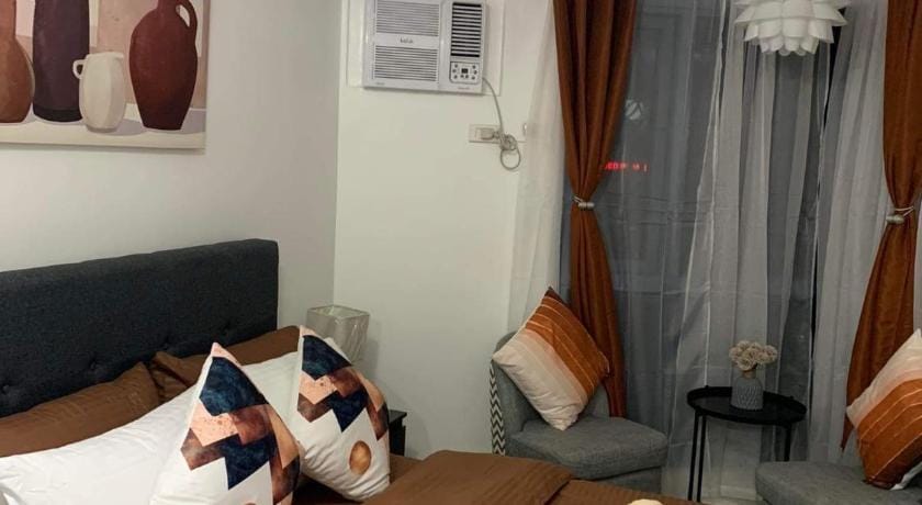 SnugglePod Condotel - Grand Riviera Suites, US Embassy Manila, Roxas Blvd Apartment hotel in Manila City