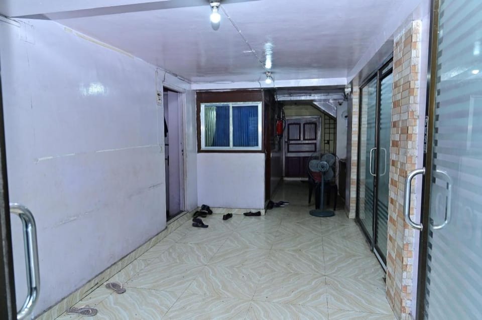 Hasting Guest House Hotel in Kolkata