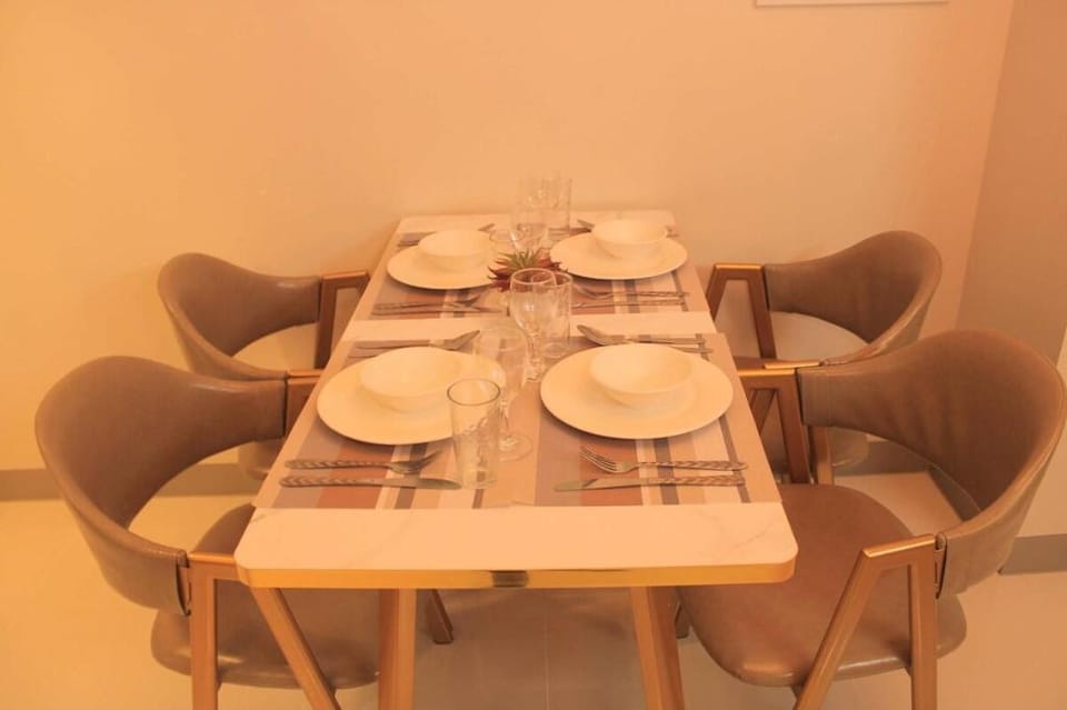A2J Luxury 3BR Suite Near Uptown Mall BGC Taguig Apartment in Makati