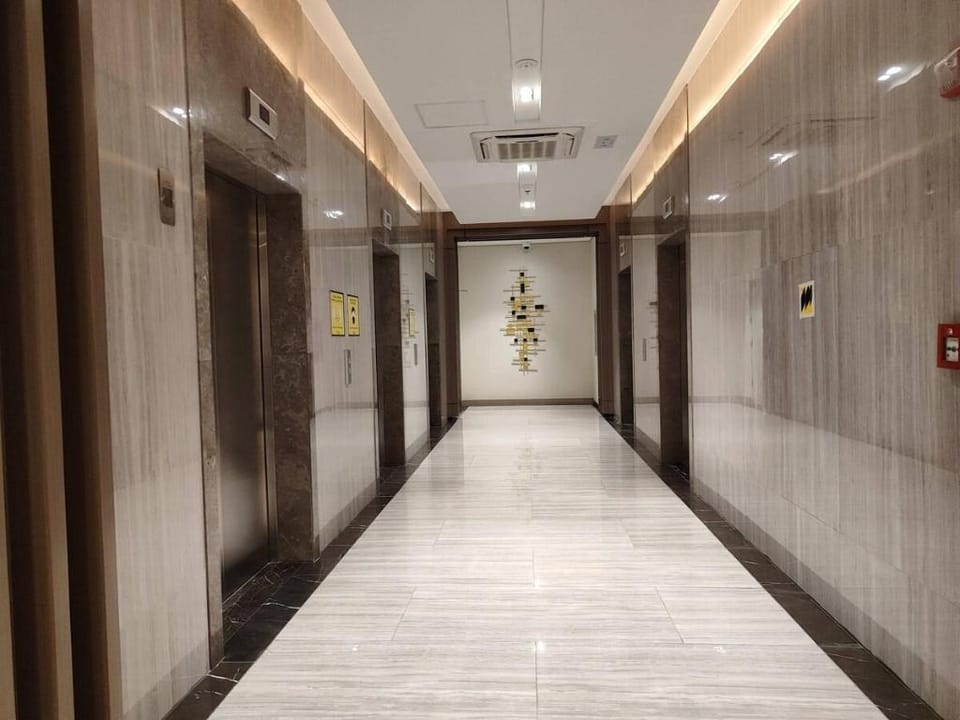 A2J Luxury 3BR Suite Near Uptown Mall BGC Taguig Apartment in Makati