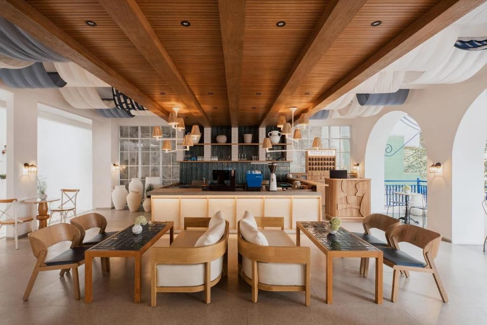 Little Mykonos Bed and Breakfast in Bandung