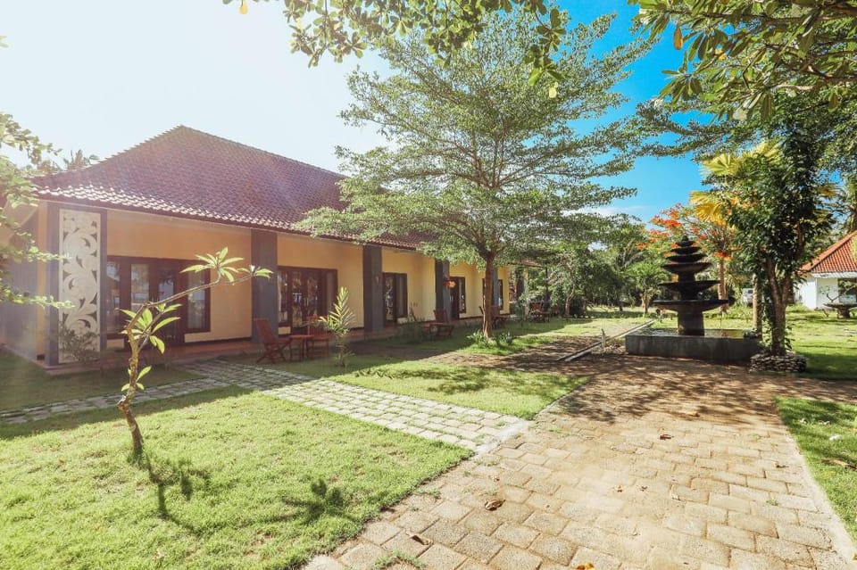 Grand Ball Beach Garden Hotel in Nusapenida