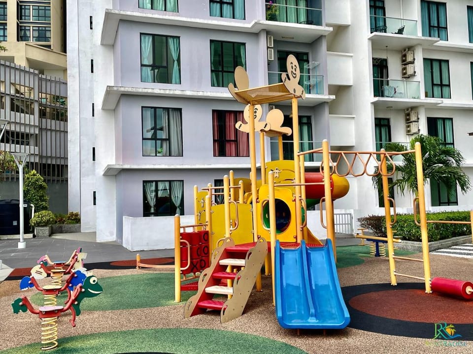 The Platino Skudai near Paradigm Mall by RR JBcity Apartment in Johor Bahru