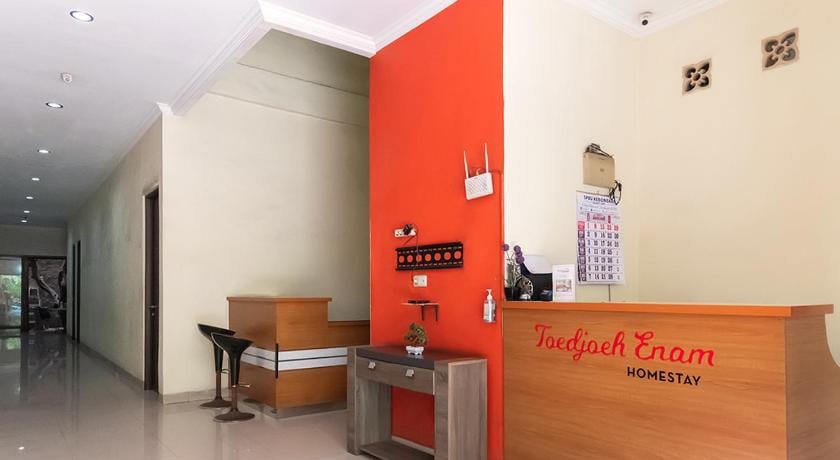 TwoSpaces Living at Toedjoeh Enam Homestay Surabaya Bed and Breakfast in Surabaya