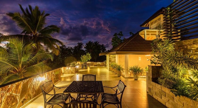 The Palace by Ocean Bed and Breakfast in Southern Province