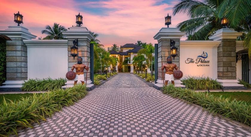 The Palace by Ocean Bed and Breakfast in Southern Province