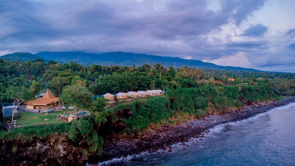 Bali Cliff Glamping Luxury tent in Karangasem Regency