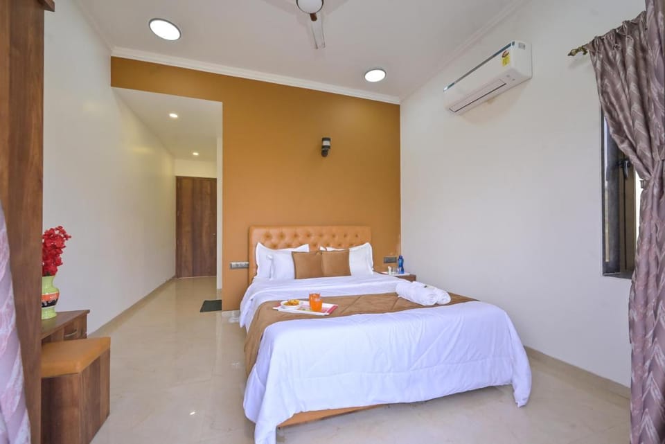 Chafa by Tranq-Villas, 4 Bedroom Pvt Pool villa Villa in Lonavla