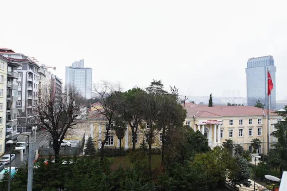 the Best inTown/ Spectacular View, AC, BA Deniz Apartment in Istanbul