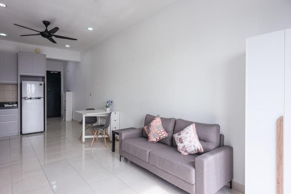 Zamrud @ MyRehat Tropics 2 Bedroom with Pool View  Vacation rental in Petaling Jaya