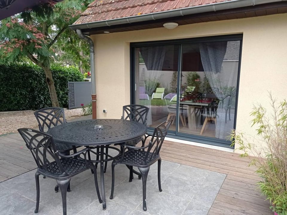 L Albizia Gite Climatise Vacation rental in Bourgogne-Franche-Comté