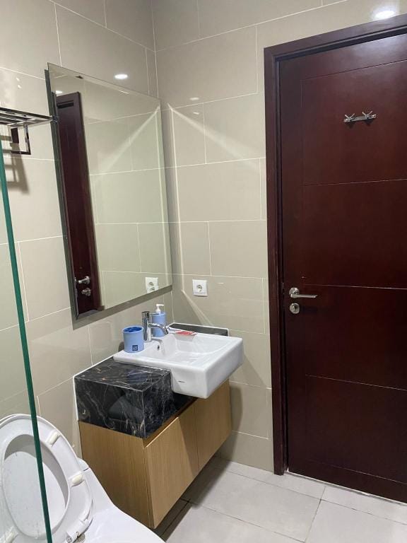 Permata Hijau Suite Apt. Modern Full Furnished 2BR Apartment in South Jakarta City
