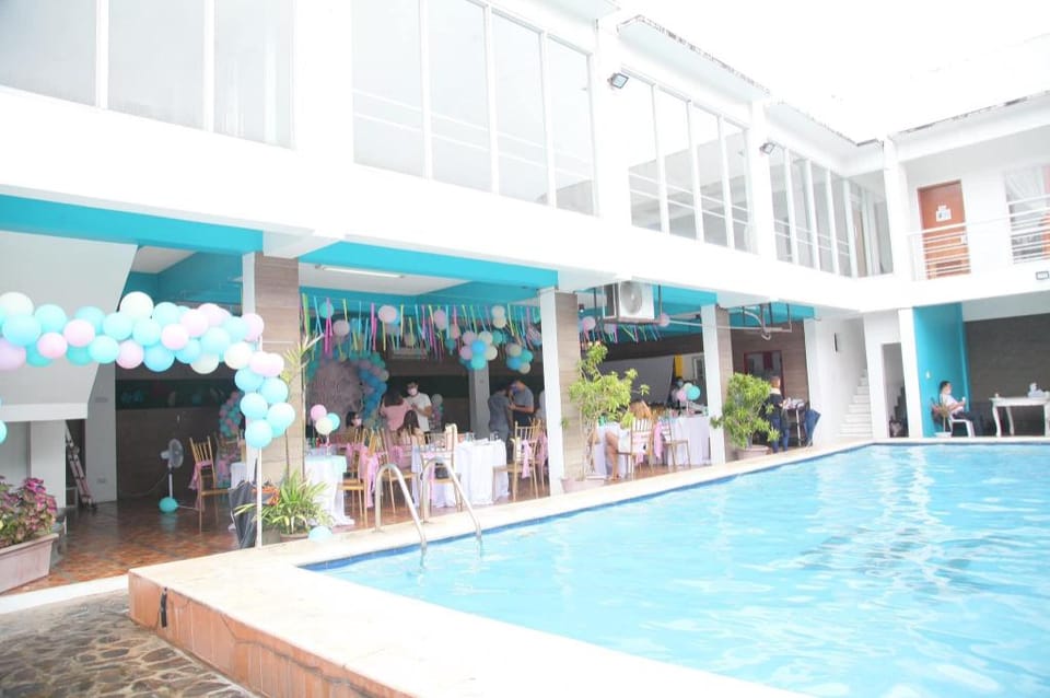 MODERN PEAK SUITES Hotel in Antipolo