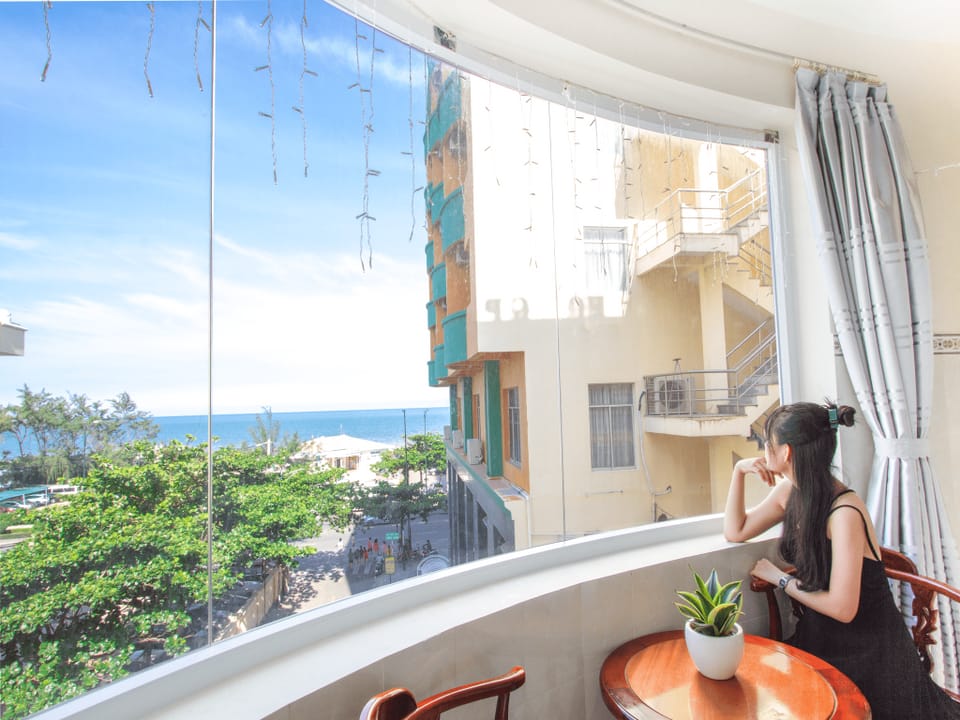Romantic SeaView Hotel Apartment in Vung Tau