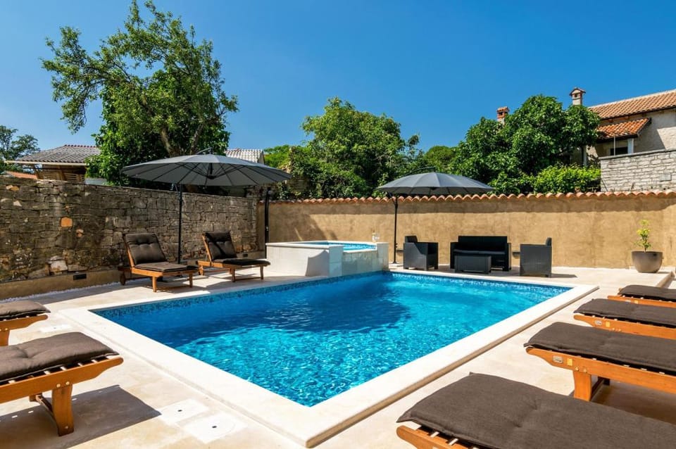 Villa Sagri in Žagrici Apartment in Istria County