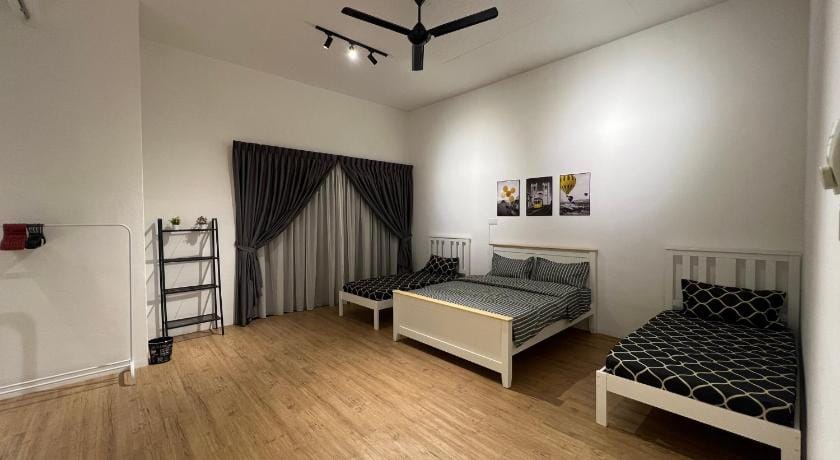 Sungai Abong, Muar 10~15pax 2 Storey Semi-D House Vacation rental in Johor