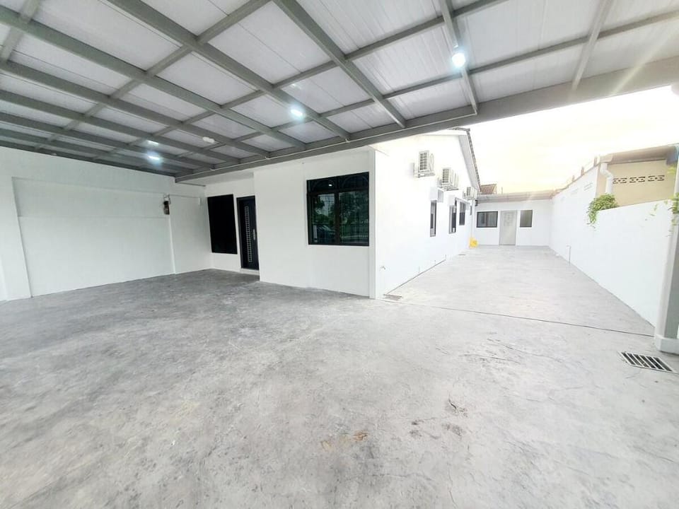 New Jovial Cozy&Stylish House 4Room@BM Sri Rambai Vacation rental in Penang