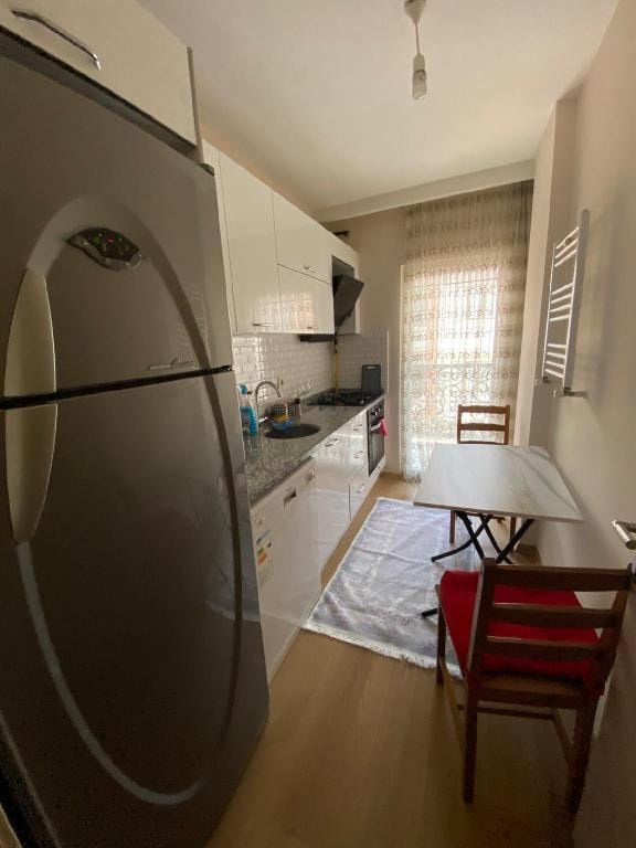 Hilltown avm'ye yakın site içinde şık daire Vacation rental in Istanbul
