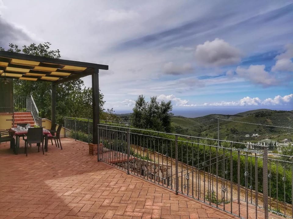 Holiday house for 6 persons, with swimming pool Villa in Lazio