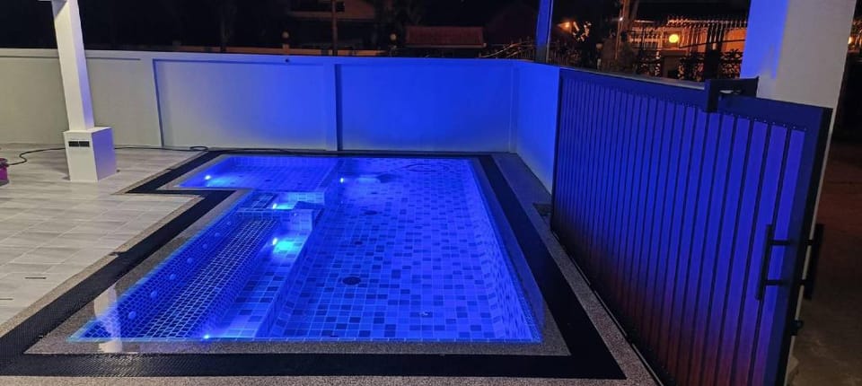 Private Pool With Jacuzzi Kids Pool Royal Park Villa in Pattaya City