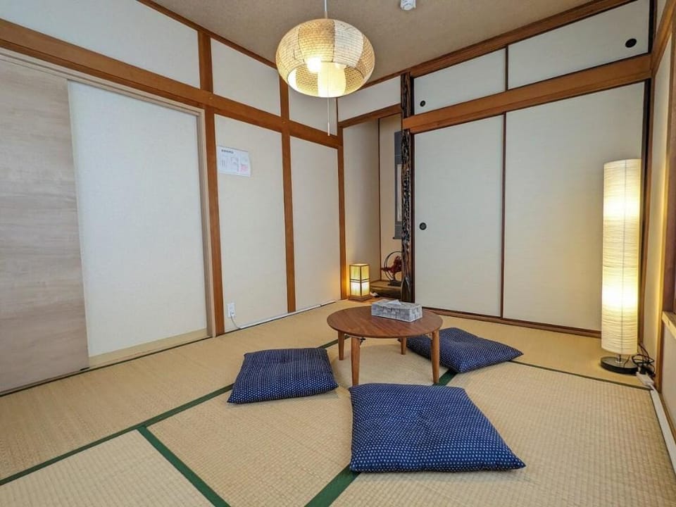 Tsukiyume Kan Universal Studios with Free Parking  Vacation rental in Osaka