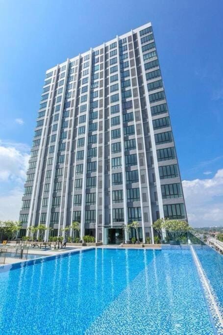Homestay Ibu Shah Alam with pool near icity uitm Apartment in Selangor, Malaysia